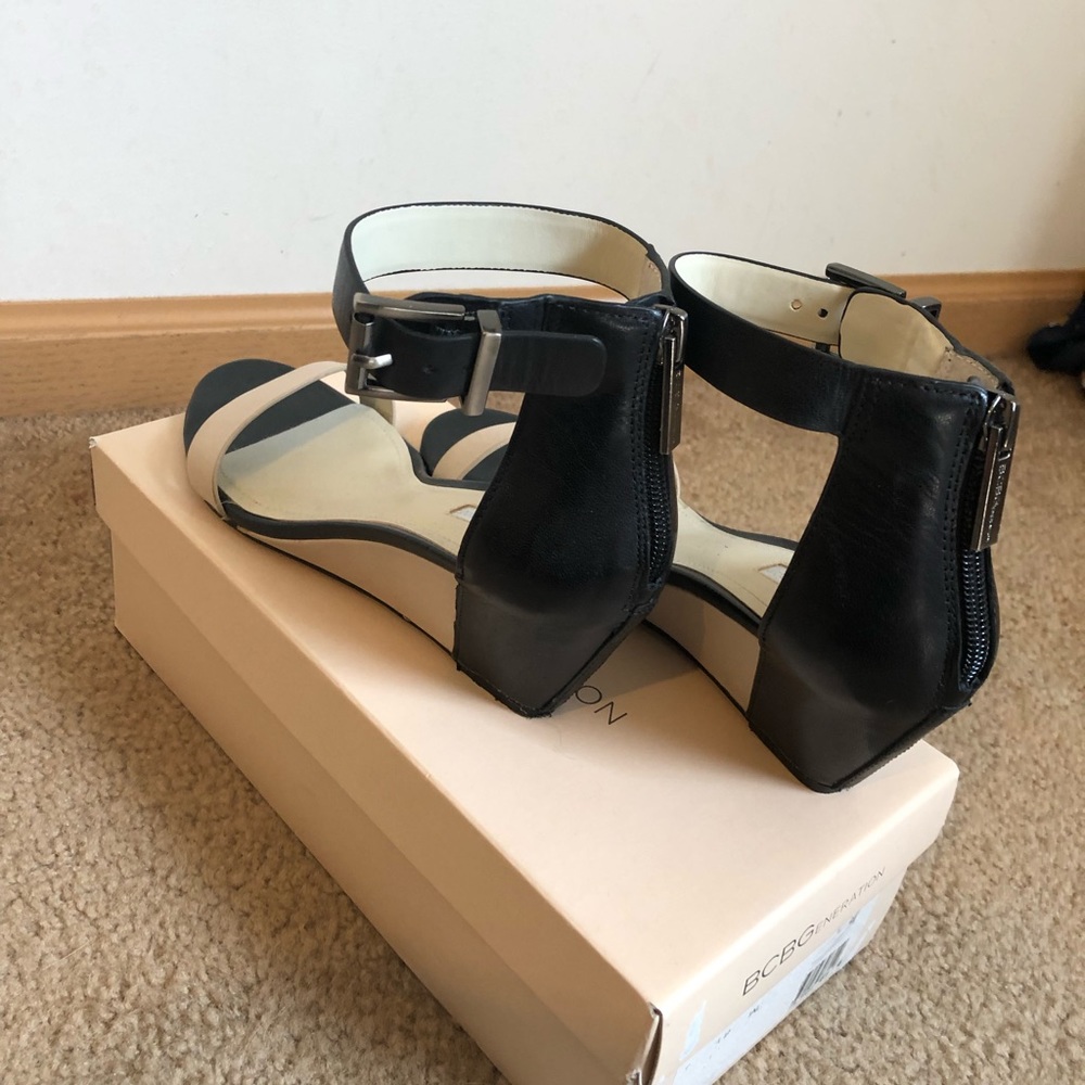 Sandals - Picture 2 of 2